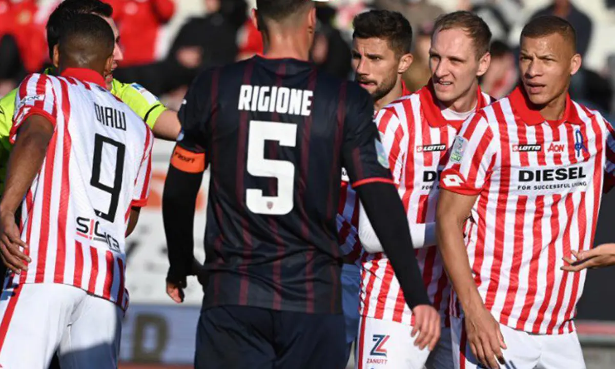Vicenza-Cosenza 0-0, pagelle: la difesa domina, Palmiero e Laura male