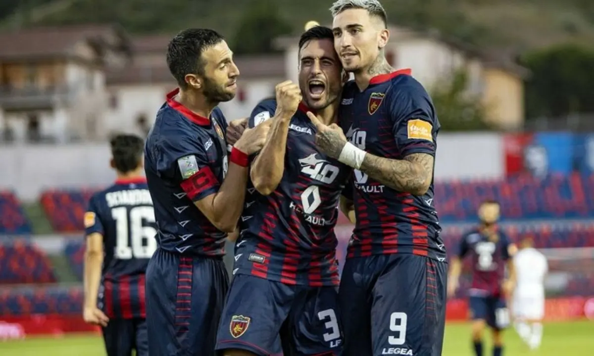 Cosenza-Perugia: i precedenti. Bruccini e Baez firmarono l'ultima vittoria
