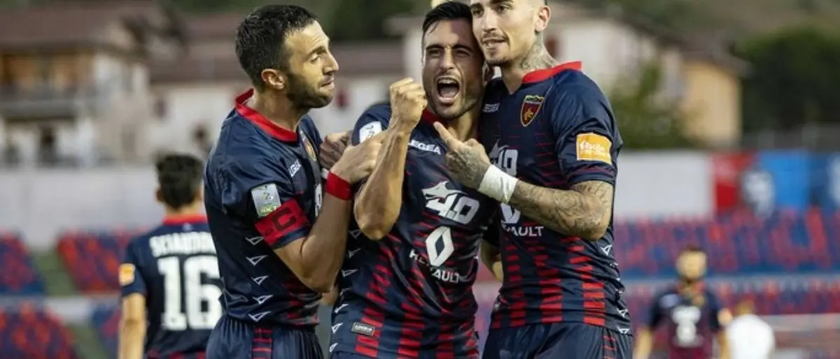 Cosenza-Perugia: i precedenti. Bruccini e Baez firmarono l'ultima vittoria