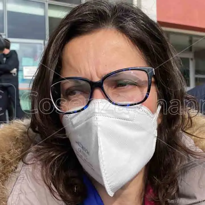 Liceo di Castrolibero, una parte dei docenti: «La preside faccia un passo indietro» - VIDEO