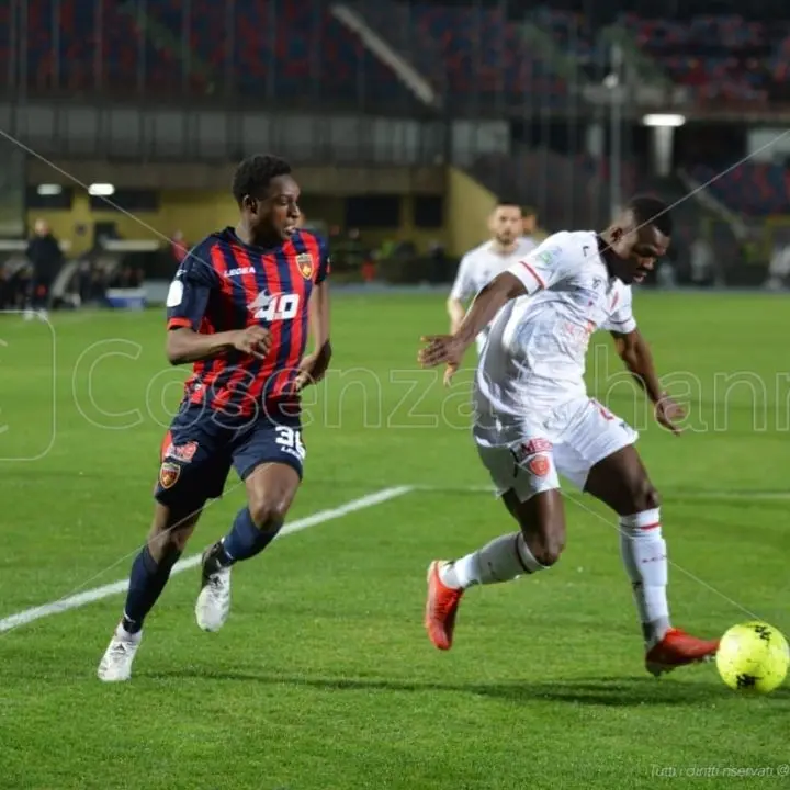 Cosenza, è ancora calciomercato: Kongolo può andare all'estero