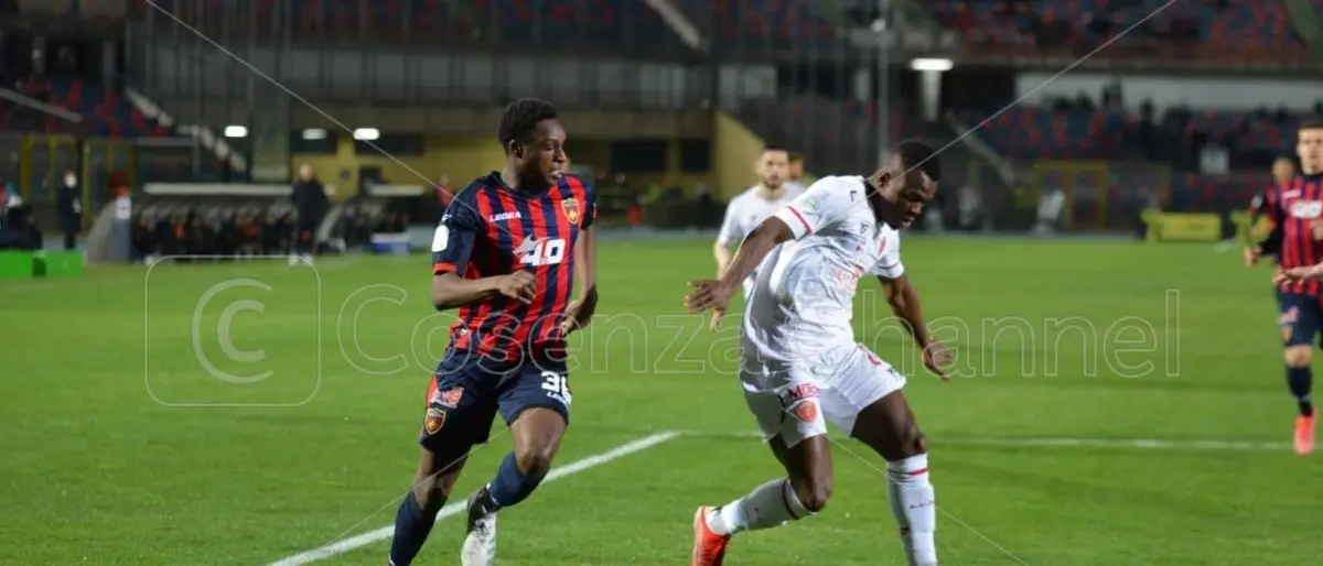 Cosenza, è ancora calciomercato: Kongolo può andare all'estero