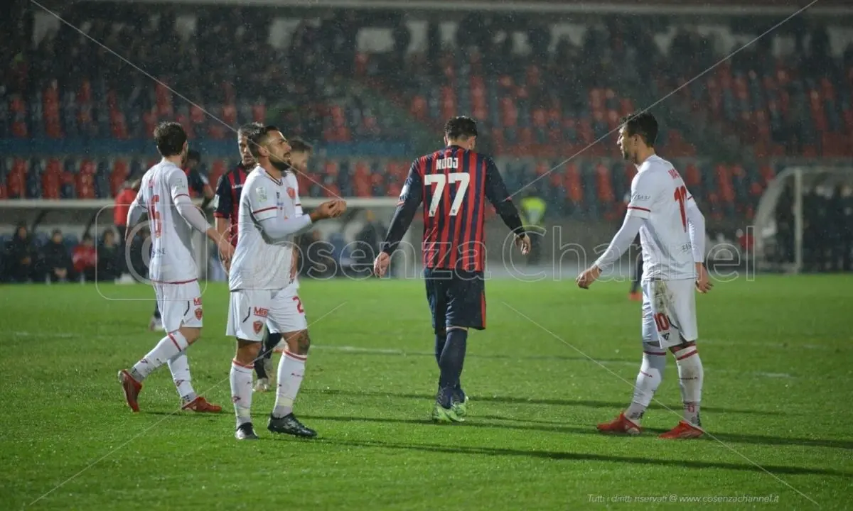 Cosenza sconfitto in casa contro il Perugia. Traballa la panchina di Occhiuzzi