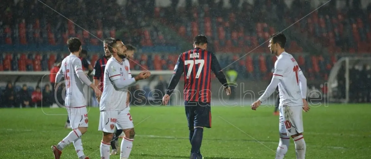 Cosenza sconfitto in casa contro il Perugia. Traballa la panchina di Occhiuzzi