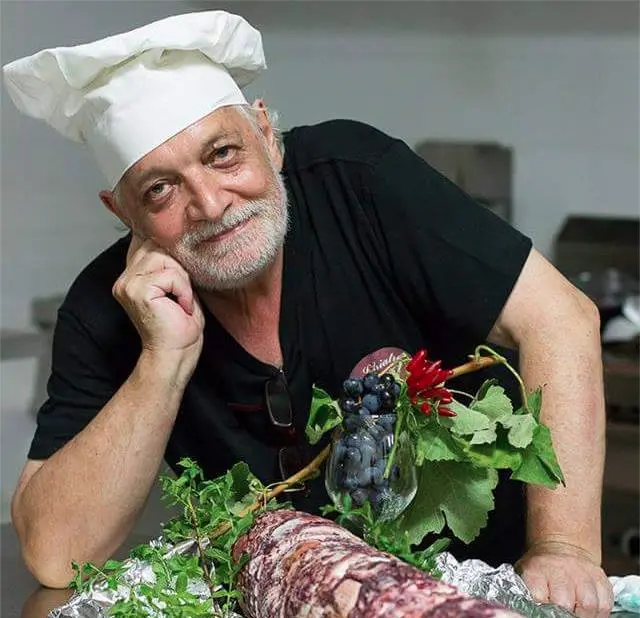 Elezioni comunali, il cuoco Tonino Napoli si candida col \"Guru\" Iaconianni