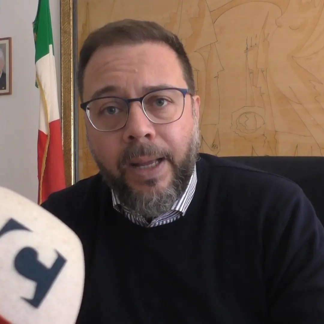 Scalea, in Comune è crisi profonda: sette consiglieri presentano mozione di sfiducia