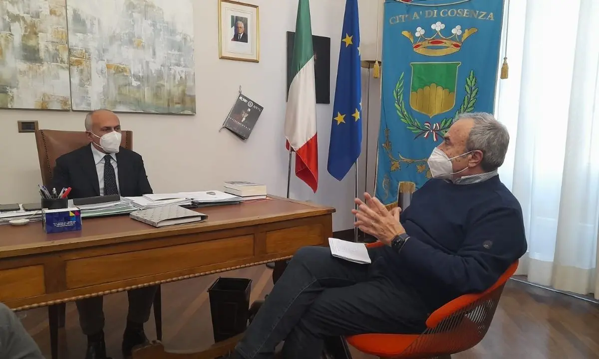 Il sindaco Franz Caruso guarda al futuro: «C'è l'idea di Cosenza-città provincia»
