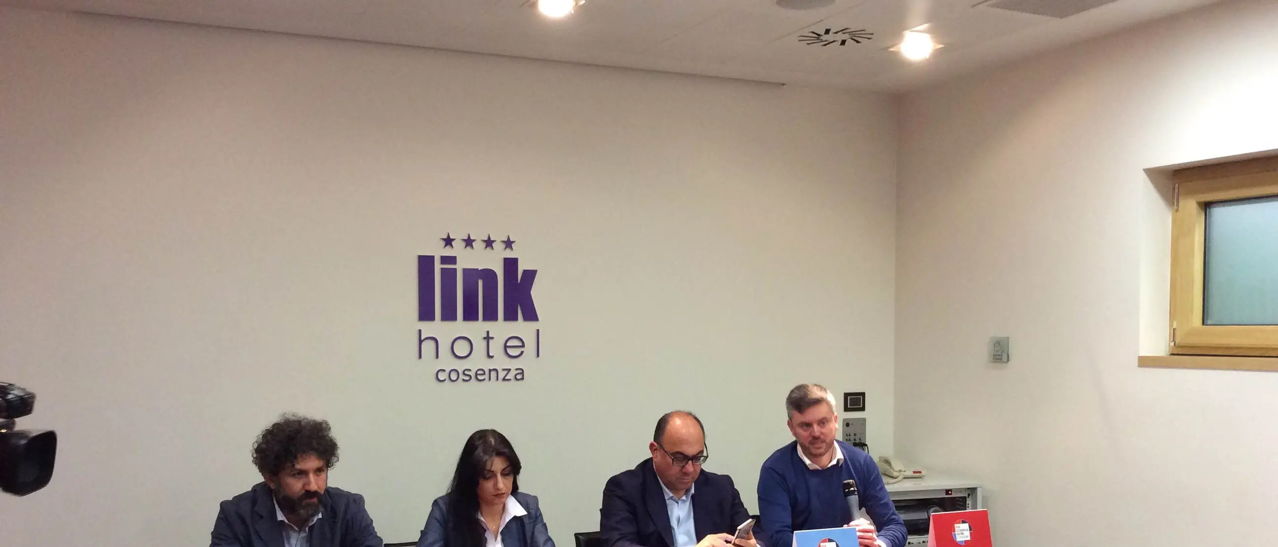 AMMINISTRATIVE 2016 | Anche Mayerà si candida con Guccione. E la Fresca si difende: «Nessun trasformismo, io da sempre con Carlo»