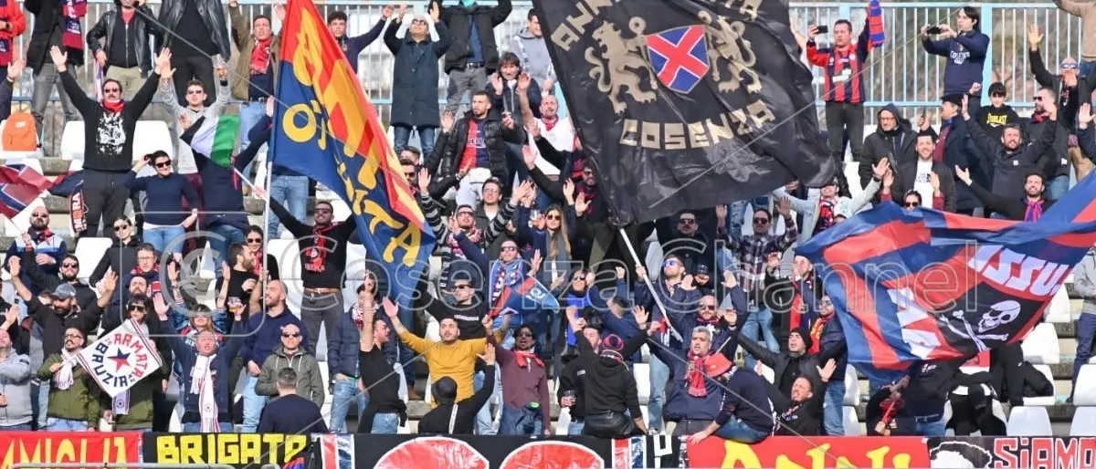 Como-Cosenza, altri mille tifosi in trasferta al seguito dei Lupi. Il dato definitivo