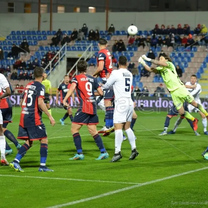 Cosenza, torna il derby col Crotone. Mentre la Reggina spera...