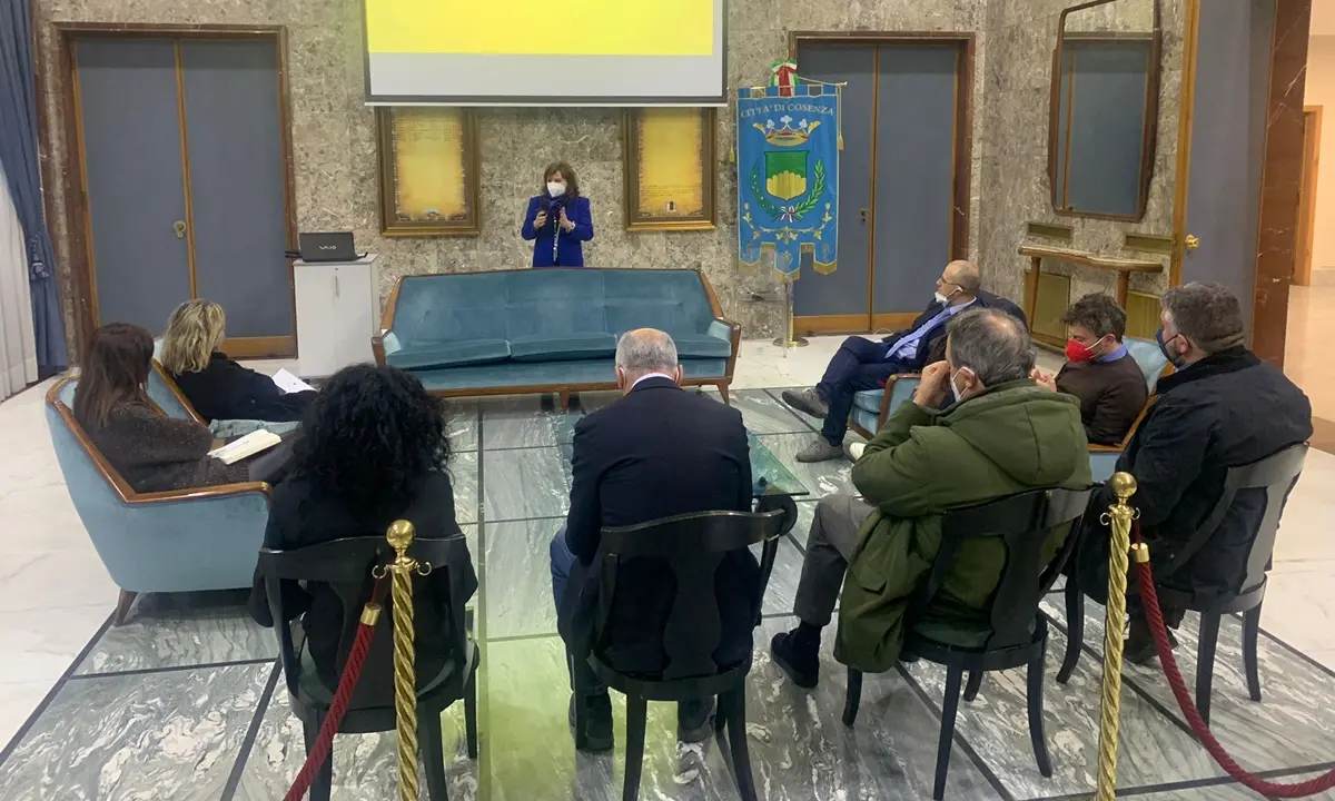 Fondi europei e Pnrr, incontro al Comune di Cosenza. Fabiano: «Tempi ristretti e personale esiguo»