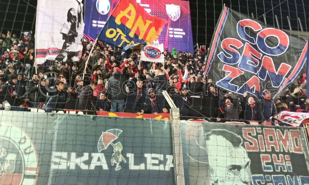 Cosenza-Brescia: terzo spareggio salvezza per i Lupi in Serie B. Il regolamento