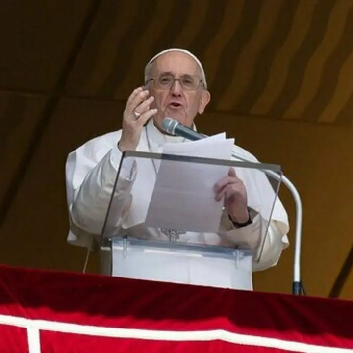 L'appello del Papa: «Il 2 marzo sia giornata di digiuno per la pace»