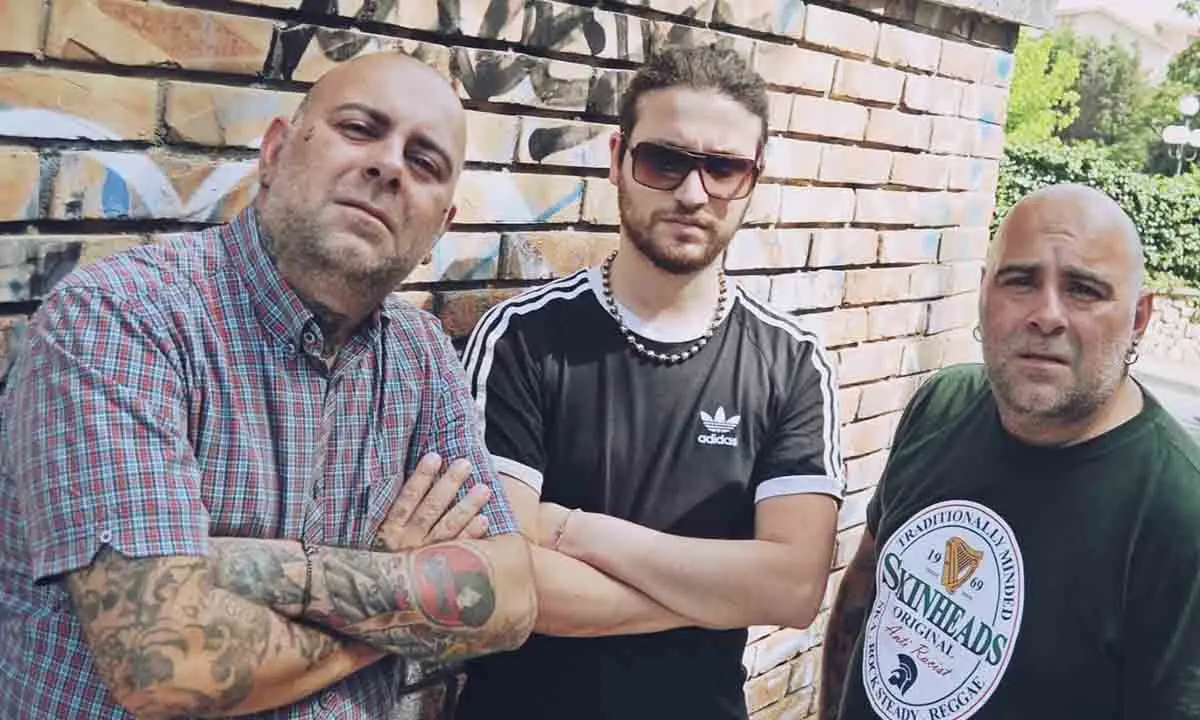 Lumpen, la band cosentina dei record. Dopo il tour nel cuore d'Europa presenta il nuovo album