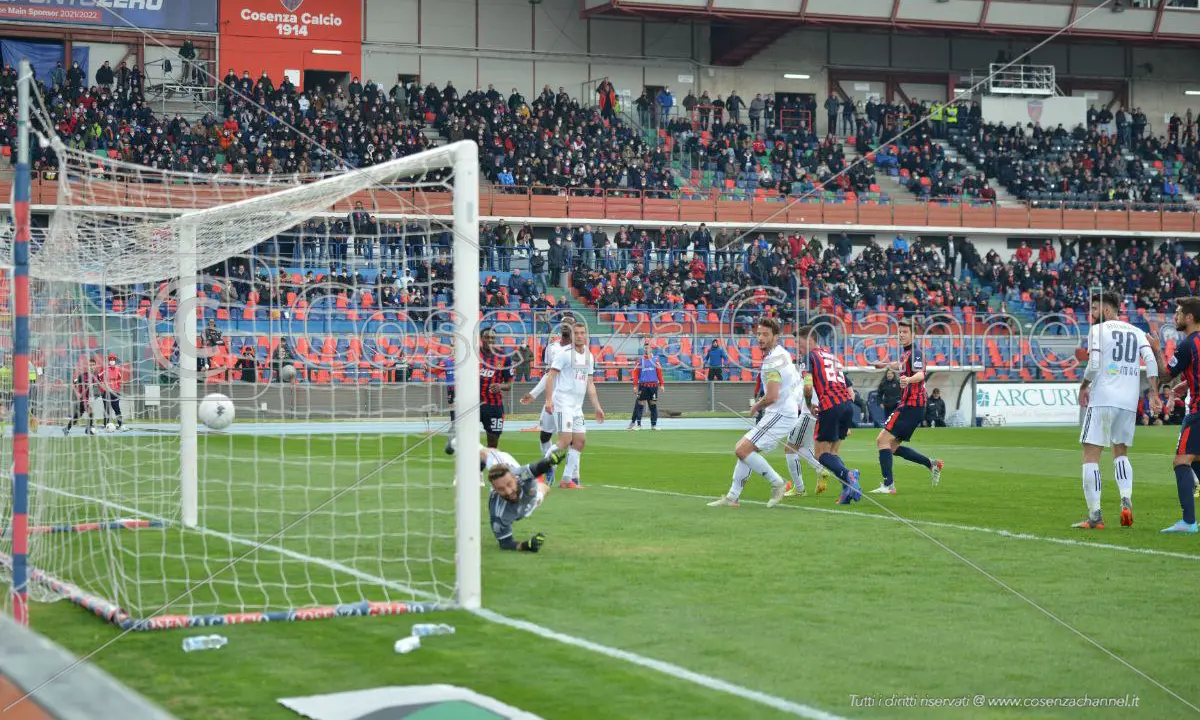 Cosenza-Alessandria, pagelle: Florenzi è decisivo, Vaisanen distratto