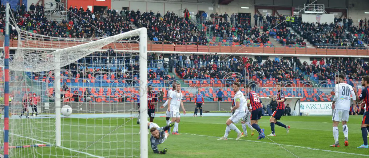 Cosenza-Alessandria, pagelle: Florenzi è decisivo, Vaisanen distratto