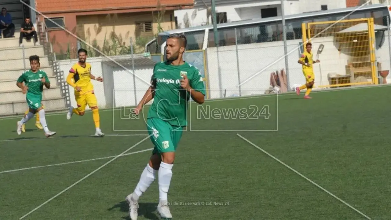 Serie D, rinnovo di spessore per la Vigor Lamezia: prolunga Vincenzo Curcio, specialista di promozioni\n