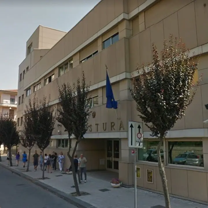 Cosenza, settimana di superlavoro per la Questura fra posti di blocco e controlli antidroga