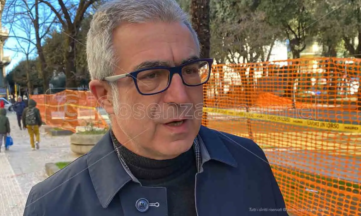 Cosenza, Ciglio scrive a Caruso: «Riapra la palestra della scuola di via Roma»