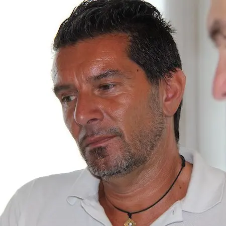 Cosenza, a Guarascio piace il ds del Como Dolci. E a pranzo incontra Meluso e Roselli