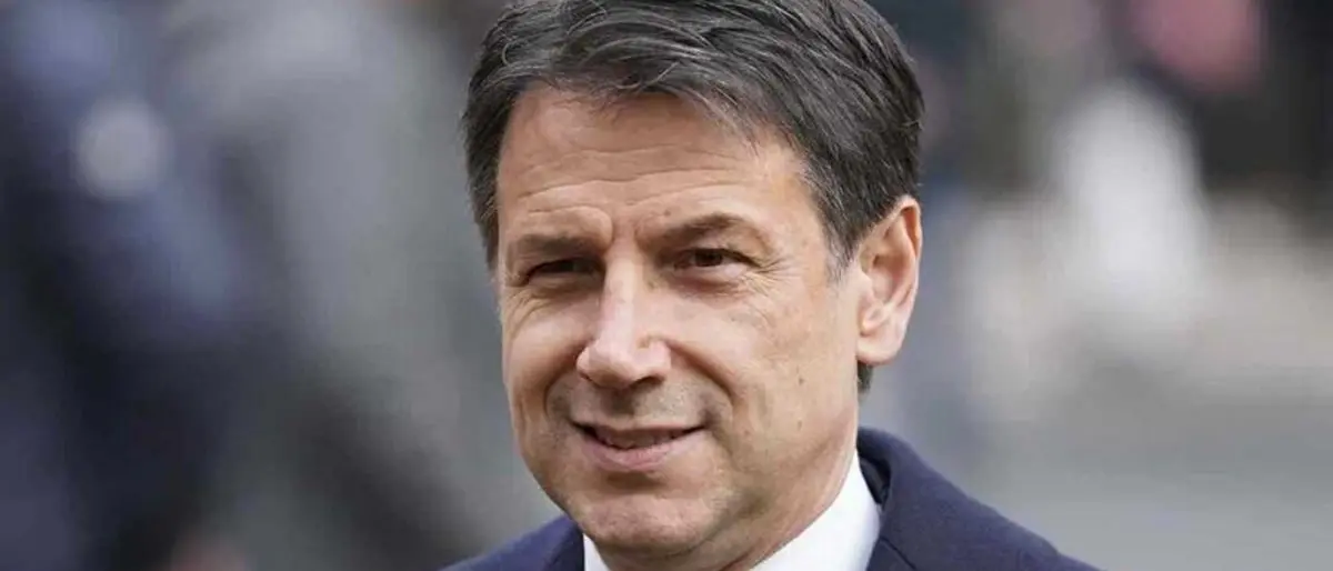 Super green pass, Conte: «Stop a obbligo sul lavoro, non è più accettabile»