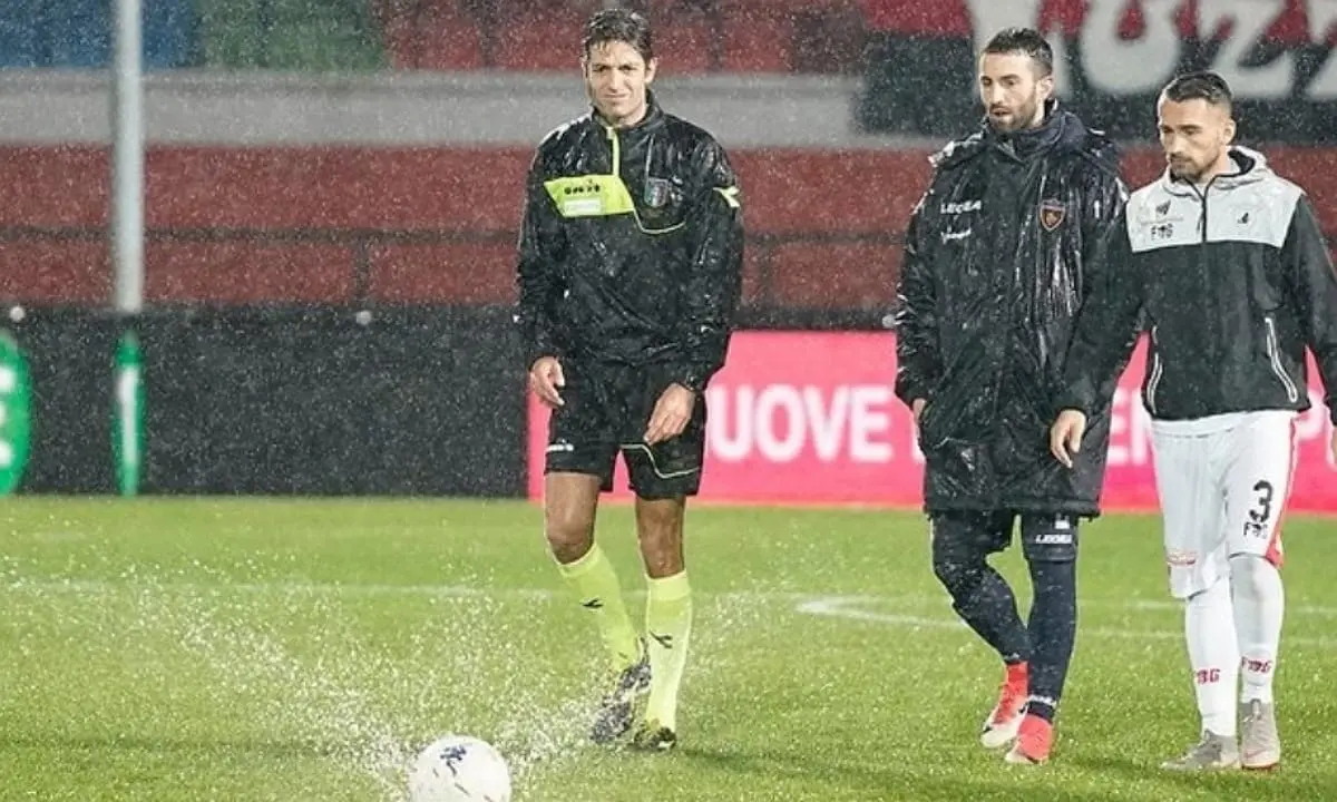 Cosenza-Benevento, nel 2018 un altro rinvio. Ma allora...
