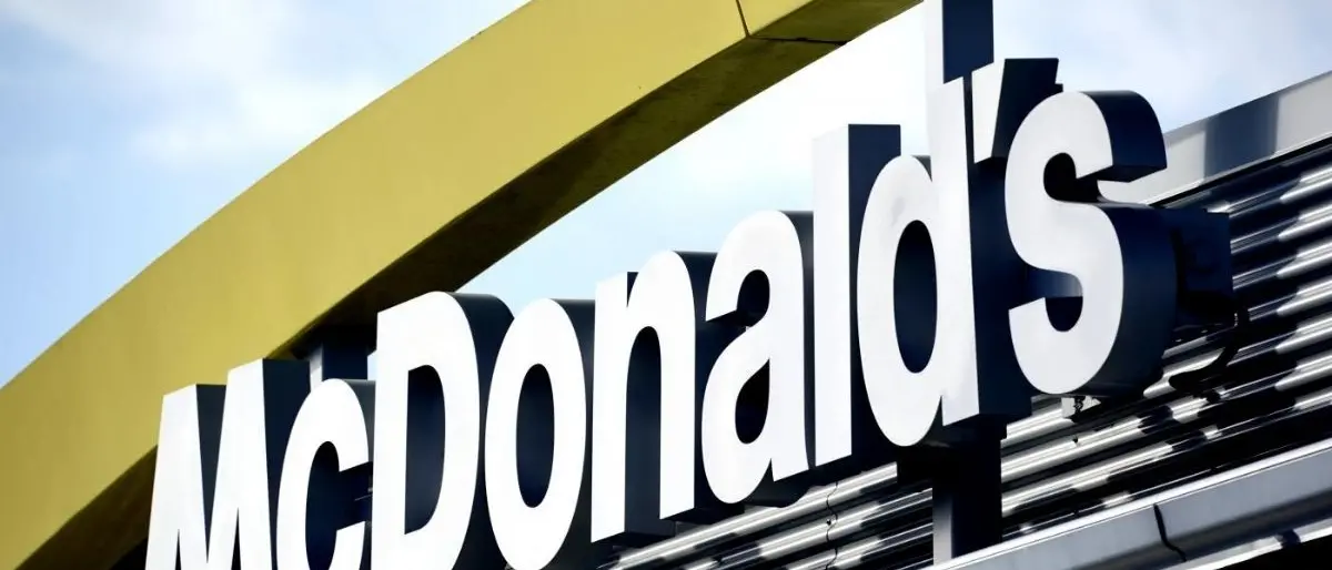 Cosenza, McDonald's dona pasti caldi ai bisognosi