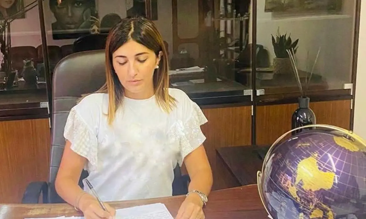 Ryanair, Occhiuto annuncia un piano straordinario di voli. De Francesco: «Avremo più turisti»