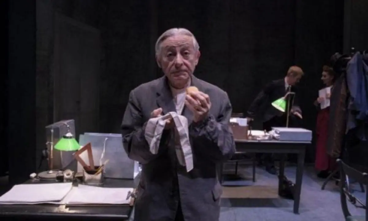 Al teatro \"Rendano\" di Cosenza in scena Leo Gullotta con \"Bartleby lo scrivano\"