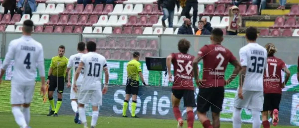 Cosenza, anche la Serie C verso il Var? Sì, ma sarà a chiamata