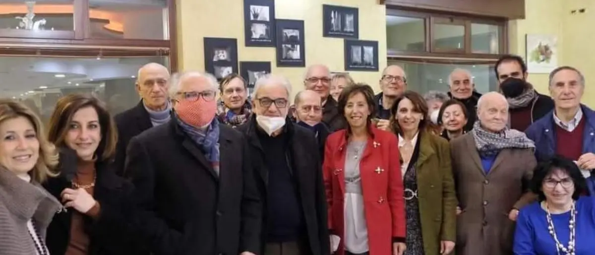 Corigliano Rossano, Disorienta/mente: mostra di fotografie e versi poetici sull'inquietudine dei nostri giorni (VIDEO)