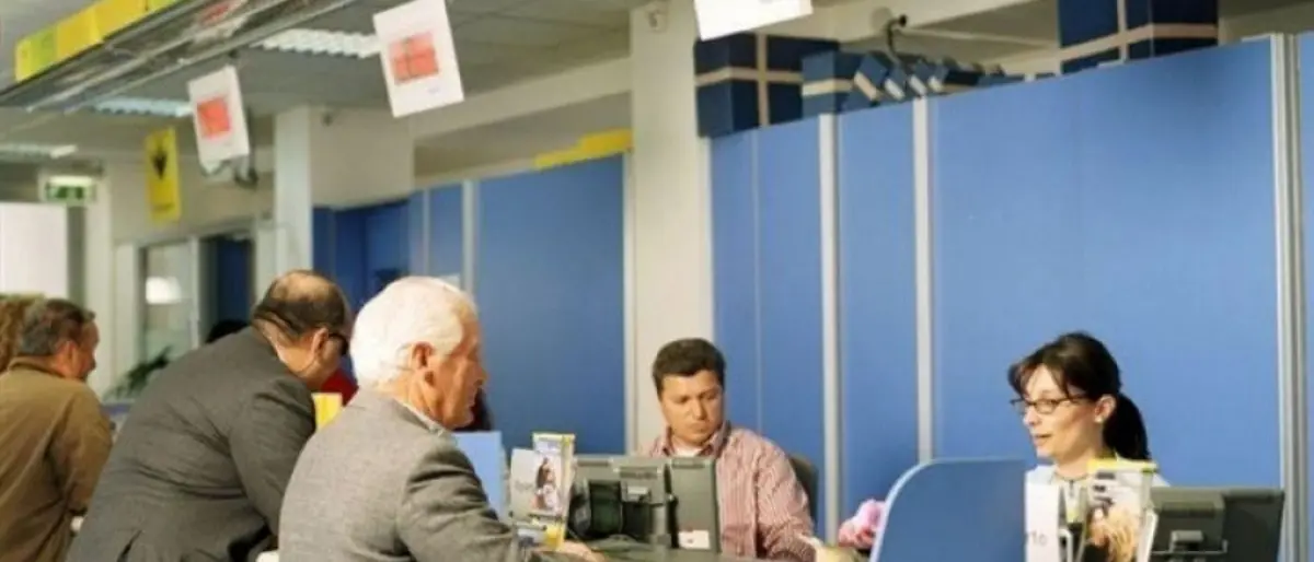 Pensioni 2022, Poste: «Da Aprile torna pagamento ogni primo del mese»