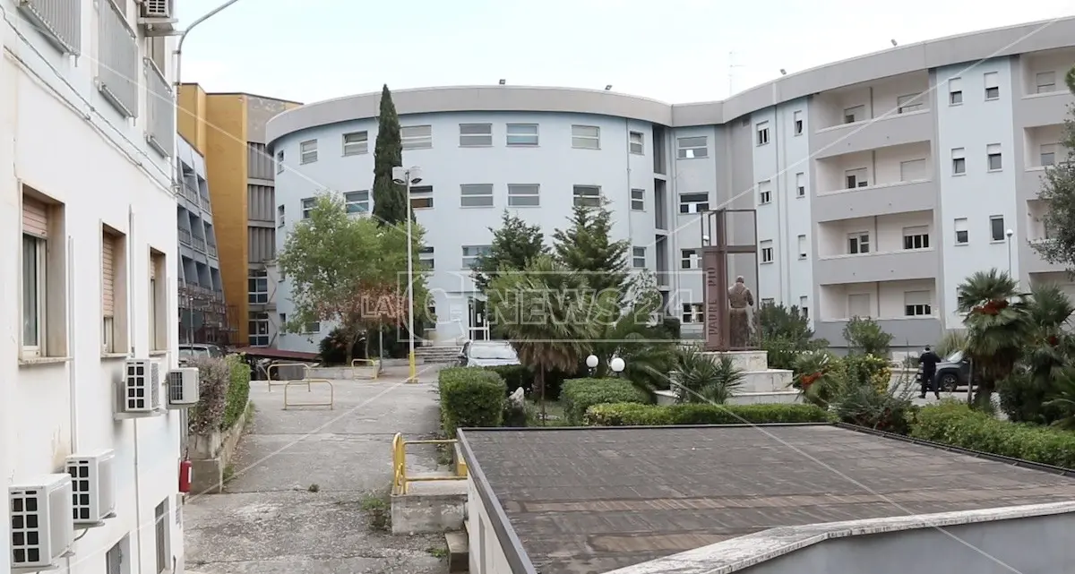 Castrovillari, nuove tensioni sulla Cardiologia: «Emodinamica a rischio»\n