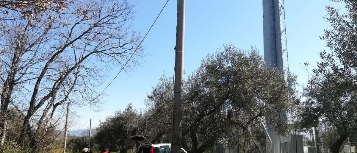 Campi elettromagnetici: sopralluogo e misurazioni a Torano Castello