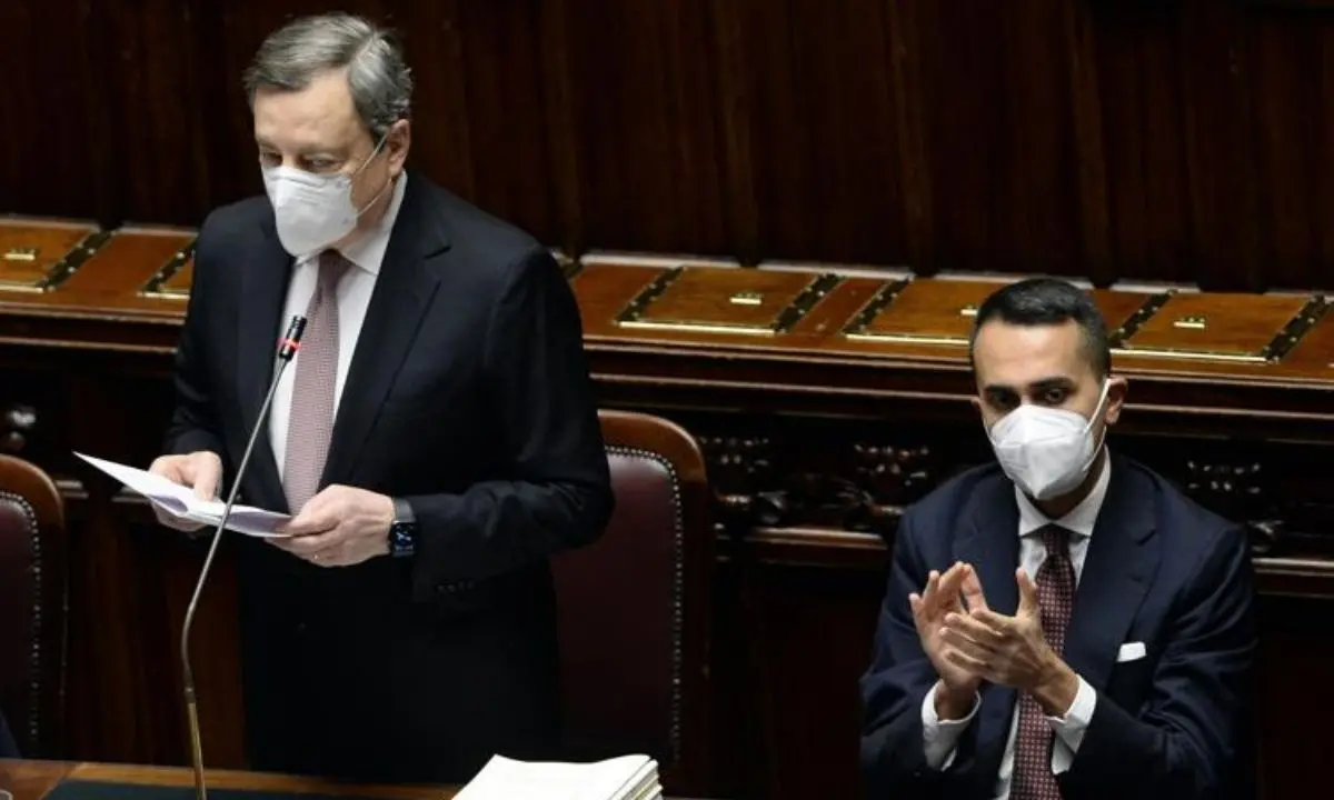 Draghi: «Putin come Hitler e Mussolini: ha aggredito un paese inerme»
