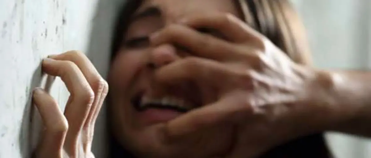 Lattarico, le versa la droga dello stupro nel bicchiere e la violenta. Arrestato imprenditore 62enne