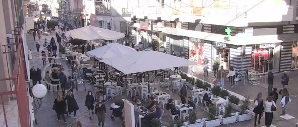 Cosenza, il sindaco invita i commercianti ad iscriversi alla Consulta per le attività produttive