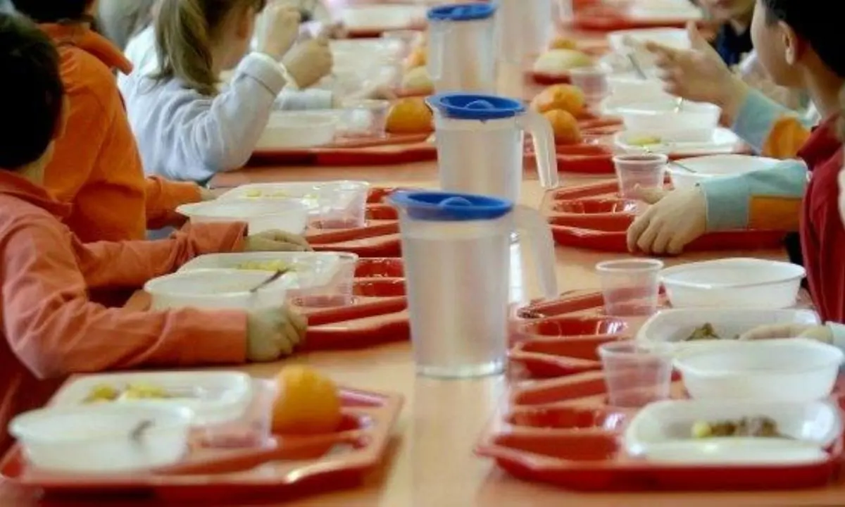 Corigliano Rossano, i docenti si oppongono al pasto da casa: caos nelle scuole