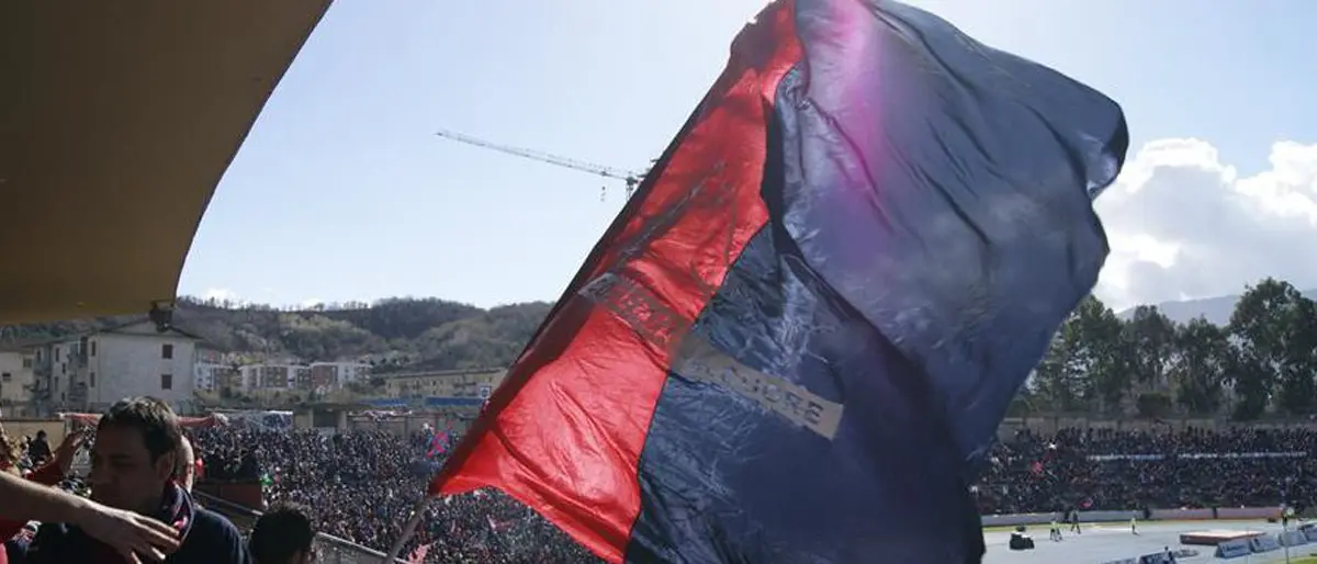 Cosenza nel Cuore scrive al sindaco Caurso: «Tre strade per salvare la Serie B»