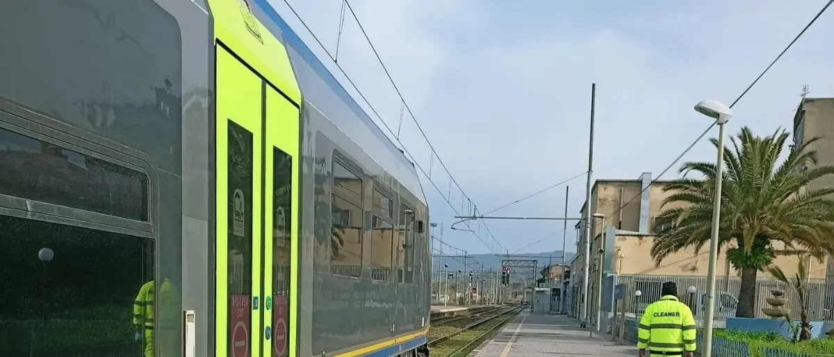Disagi per i pendolari nella tratta ferroviaria Paola-Cosenza: ecco cos'è successo