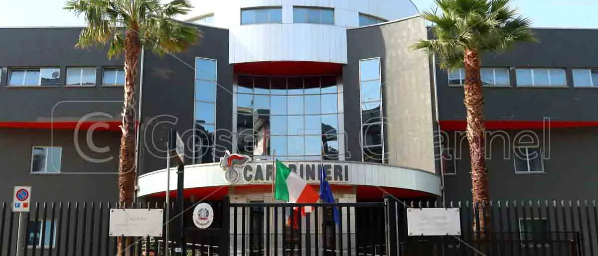 Coppia beccata a vendere cocaina in un bar\u00A0di Rende, sequestrate 39 dosi\n