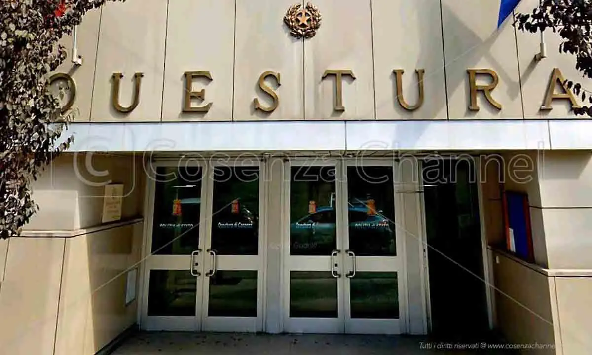 Droga vicino le scuole, controlli a Paola. Cocaina ed \"erba\" a Roggiano
