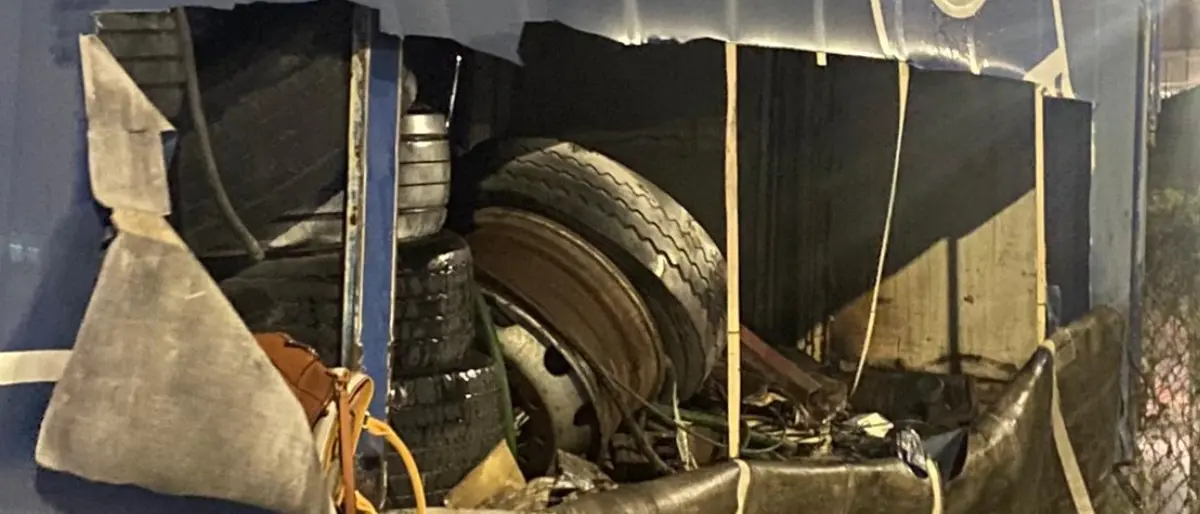 Corigliano Rossano, in fiamme Eurocargo: 33enne sottratto dal fuoco e salvato dalla morte