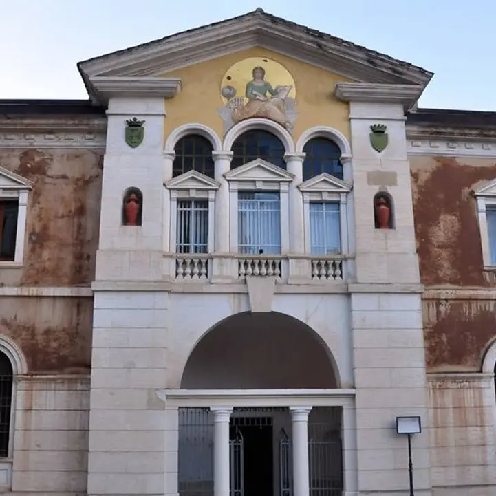 Cosenza, il Comune torna a finanziare la Biblioteca civica