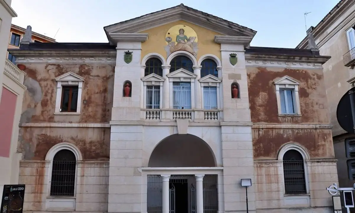 Cosenza, Bianca Rende: «Bene il ripristino del contributo per la Biblioteca Civica»