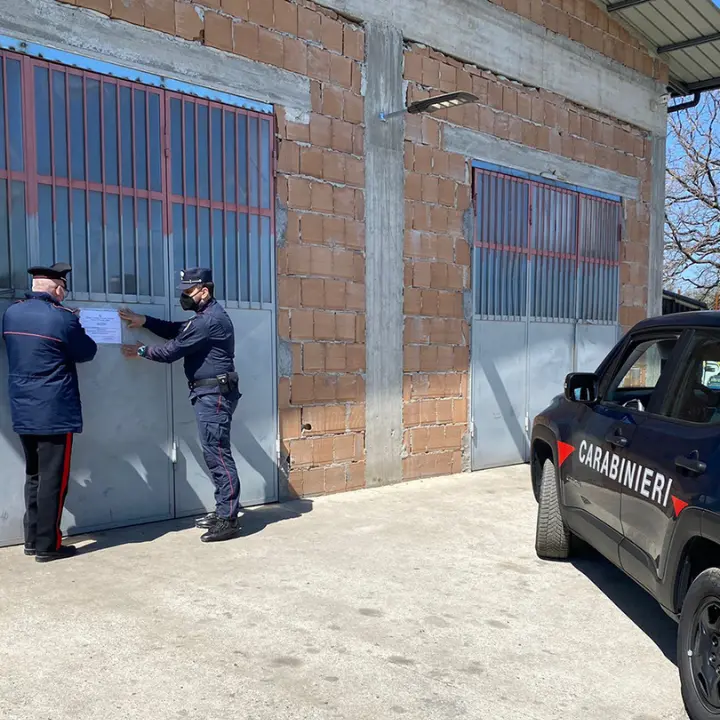 Rota Greca, scoperta autofficina abusiva. Scatta il sequestro