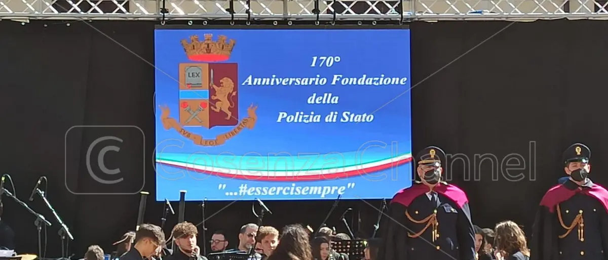 107 anni della Polizia di Stato, festeggiamenti anche a Cosenza (FOTOGALLERY)