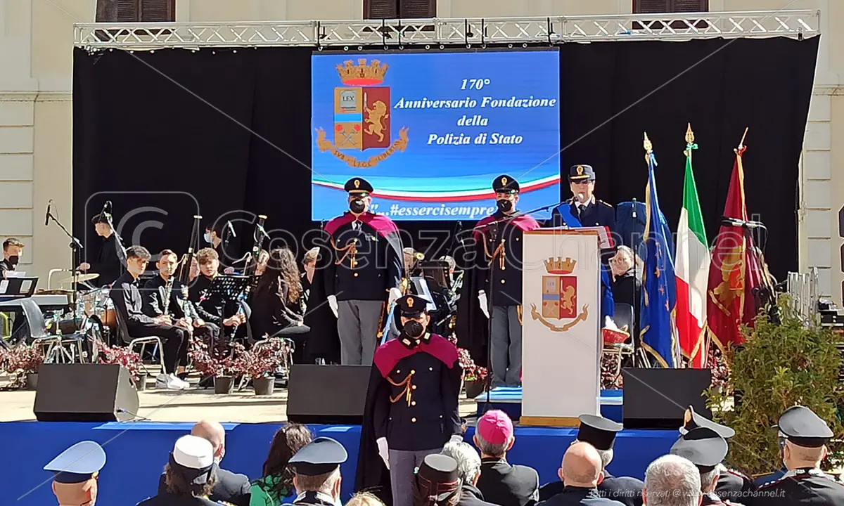 \"Esserci sempre\", a Cosenza la Polizia celebra i 170 anni dalla fondazione - FOTO