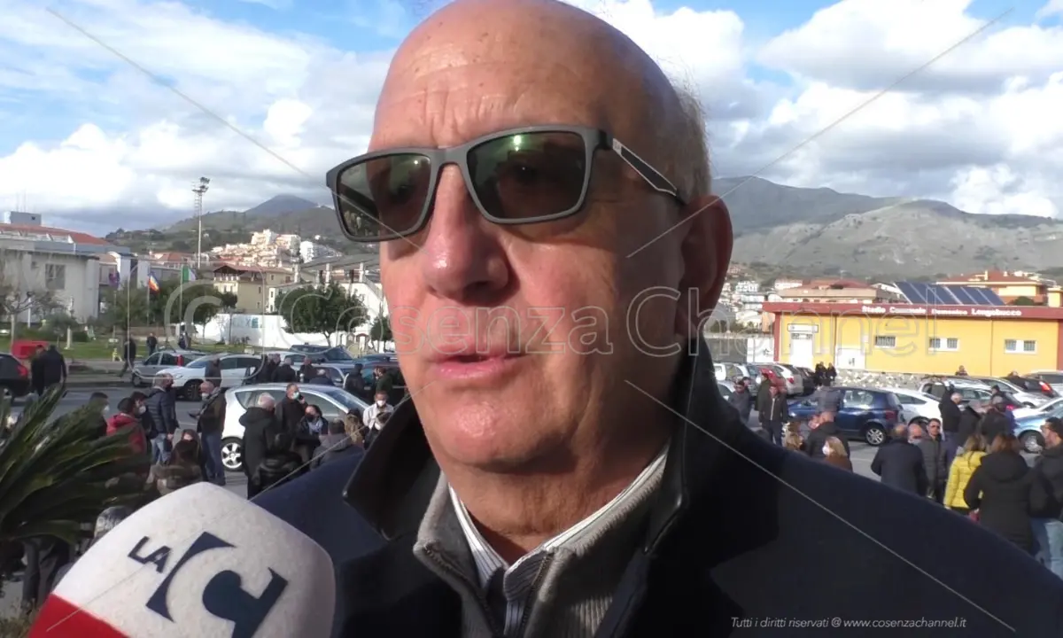 Squadre multate per minuto di silenzio, la Lnd Calabria: «Serve autorizzazione»