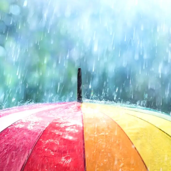 Previsioni meteo, tornano la pioggia e il maltempo: giù le temperature